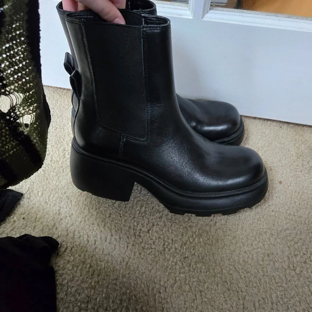Zara Black Platform Chelsea Boots